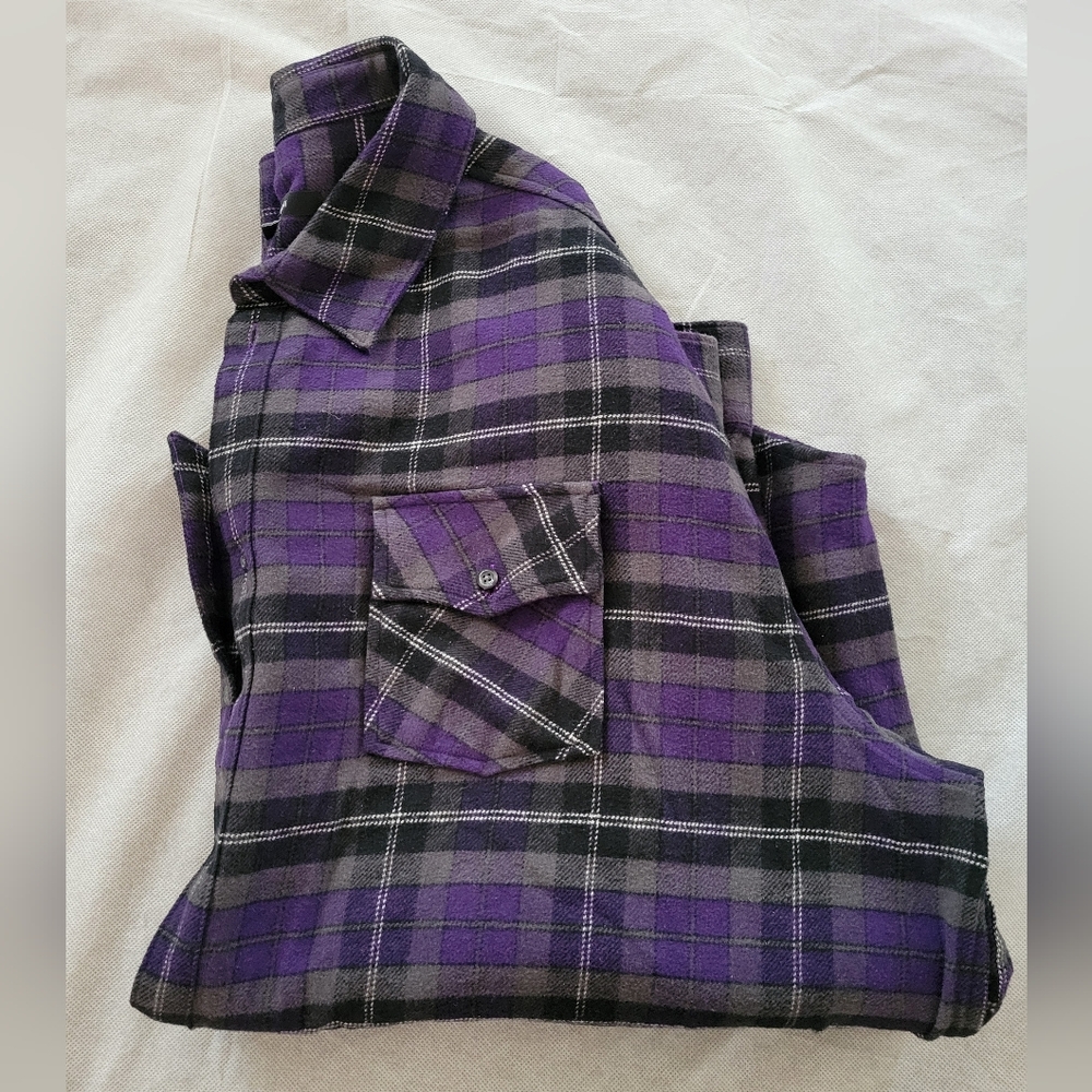 Fashion Nova Purple/Black/Gray/White Plaid Shirt **Used - Excellent Condition**